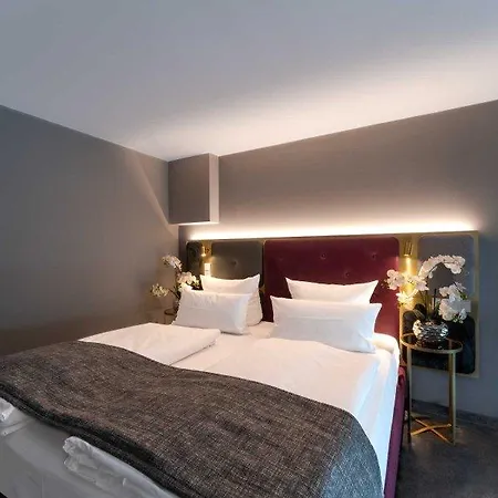 Plaza Premium Munich