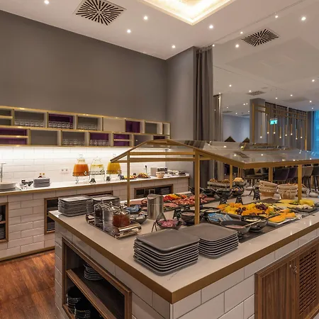 Plaza Premium Otel Münih