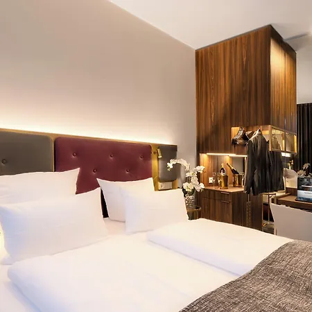 Otel Plaza Premium Münih