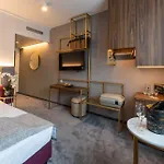 Plaza Premium