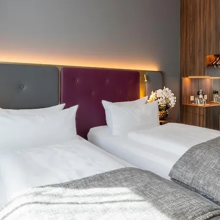 Отель Plaza Premium Мюнхен