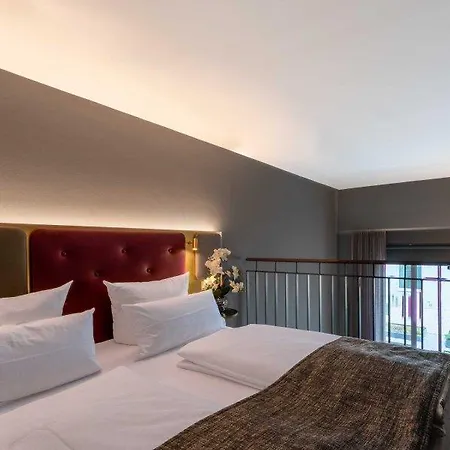 Plaza Premium Hotel Múnich