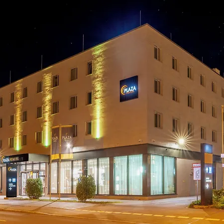 Plaza Premium Отель