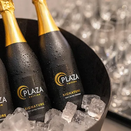 Plaza Premium Hotel