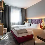 Plaza Premium Hotel Monachium