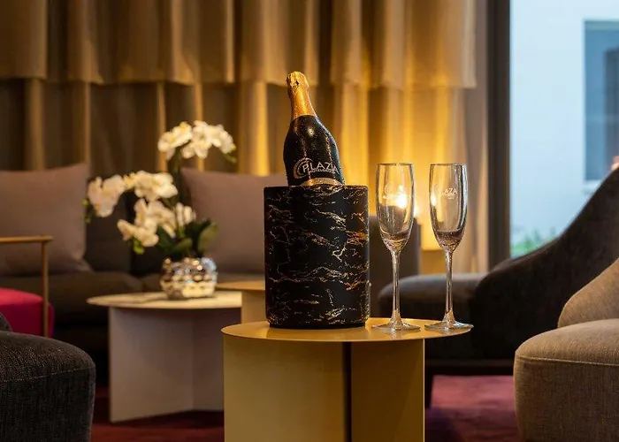 Hotell Plaza Premium 4*