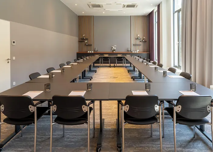 Plaza Premium 4* München